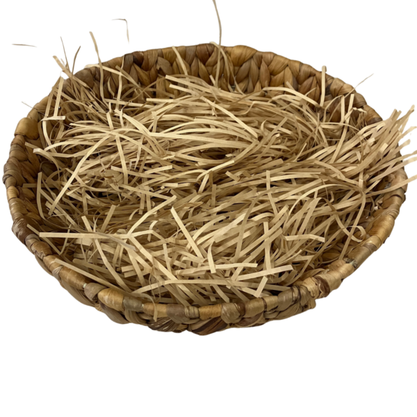Round basket with shredded paper