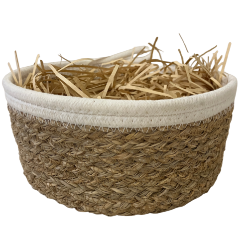 Round basket with shredded paper