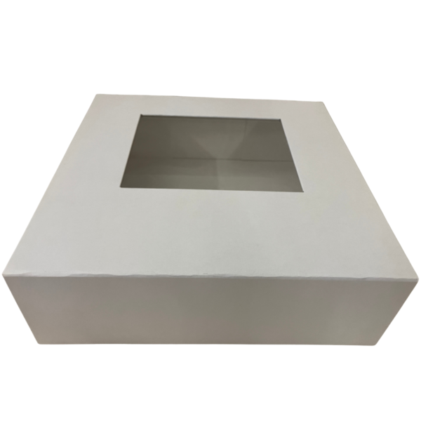 Magnetic closure box with window